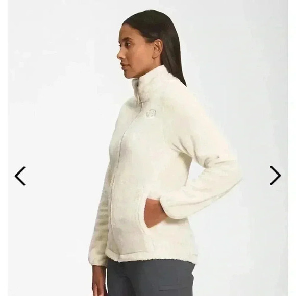 The north face white fuzzy osito jacket in size medium - Picture 3 of 8